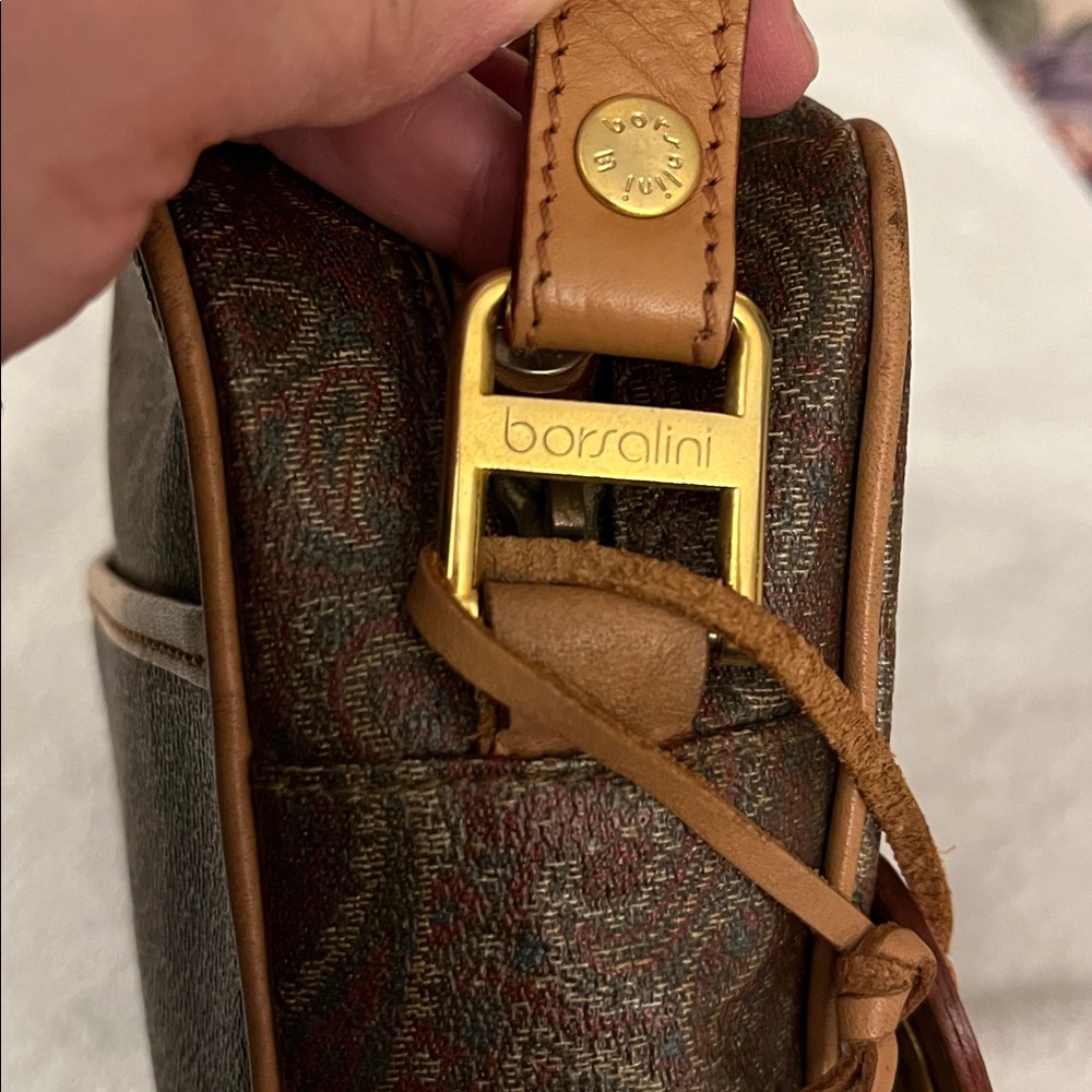 Elegant Brown Paisley Crossbody Bag - Picture 8 of 9